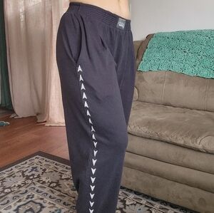 California Crazeewear Sharktooth Joggers Sizse Medium